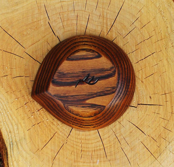 木の豆皿・丸（クリ・うるし） 4枚目の画像