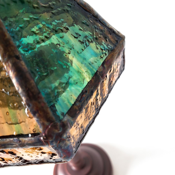 ステンドグラスのミニテーブルランプ・ザカリーの海 4枚目の画像