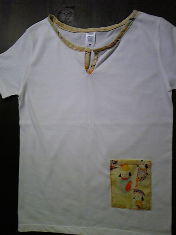 和柄リメイクTシャツ 1枚目の画像