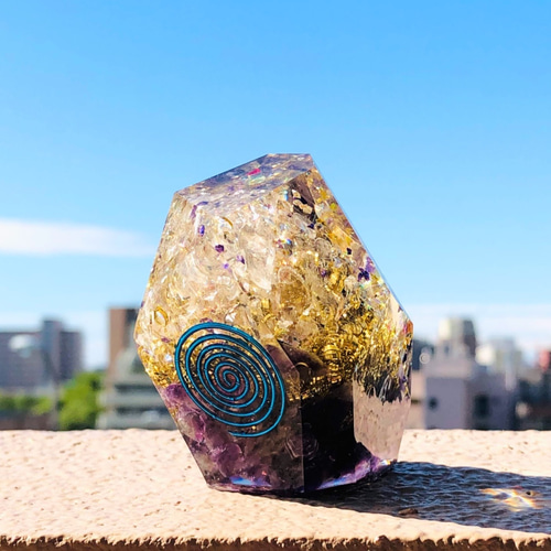 お求めやすくなりました。ジュエルフクロウ／鉱石型オルゴナイト 立体