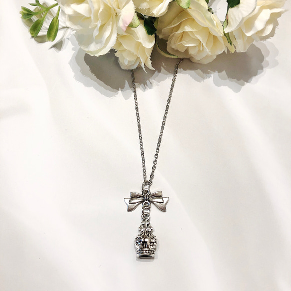 ❤︎petit crown necklace❤︎ 2枚目の画像