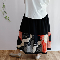 Kimono HAREGI Skirt Long -Using Vintage Kimono Fabrics 第5張的照片