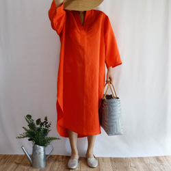 やわらかリネン オレンジ ロングスキッパー シャツドレス　 2枚目の画像