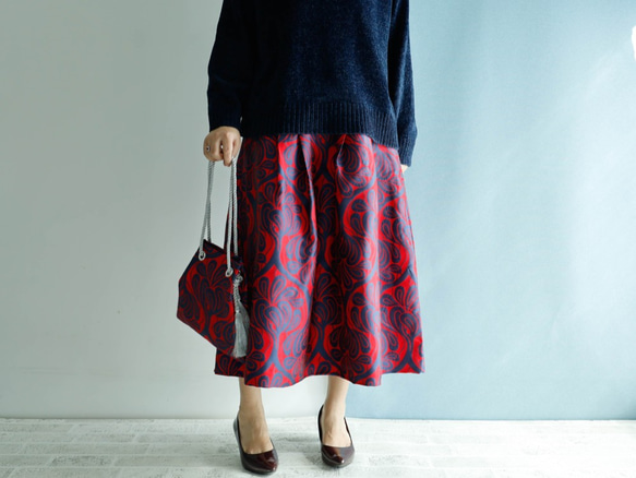 長款 80 厘米長 Covent Garden Kimagure 系列 - 錦緞圖案長裙，感覺適度瘋狂 第3張的照片