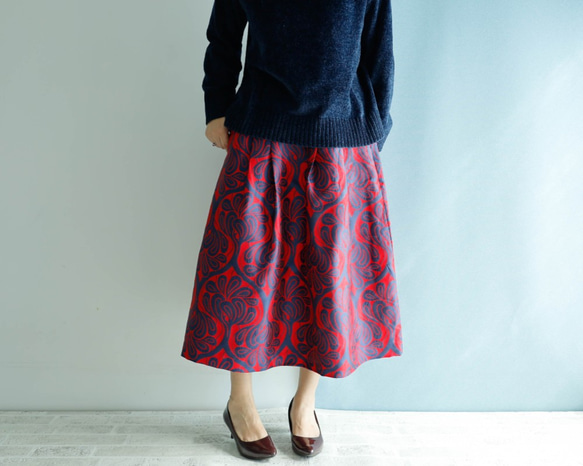 長款 80 厘米長 Covent Garden Kimagure 系列 - 錦緞圖案長裙，感覺適度瘋狂 第6張的照片