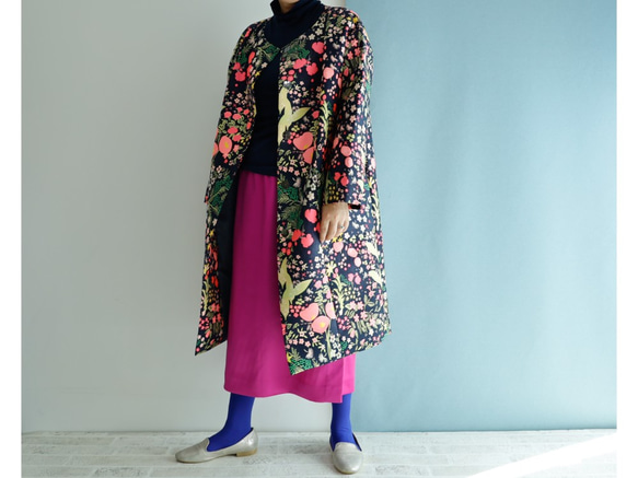 冬の新作 きまぐれコレクション -クレイジーな織り模様のオーバーサイズドコート　「送料無料」 8枚目の画像
