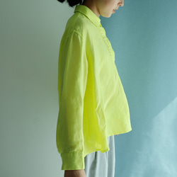 Front Tuck Shirt Yellow Soft Linen 寬鬆的廓形看起來很整潔 第2張的照片