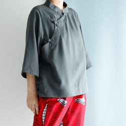 チャイナカラーブラウス チャコール　シノワズリな衿元　ゆったりデザイン 香港迷 1枚でキマるおしゃれ感が◎ 6枚目の画像