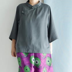 チャイナカラーブラウス チャコール　シノワズリな衿元　ゆったりデザイン 香港迷 1枚でキマるおしゃれ感が◎ 10枚目の画像