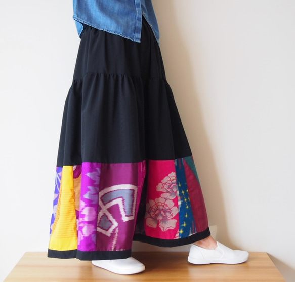 Kimono Patch-worked Skirt Long -Using Vintage Kimono Fabrics 第4張的照片