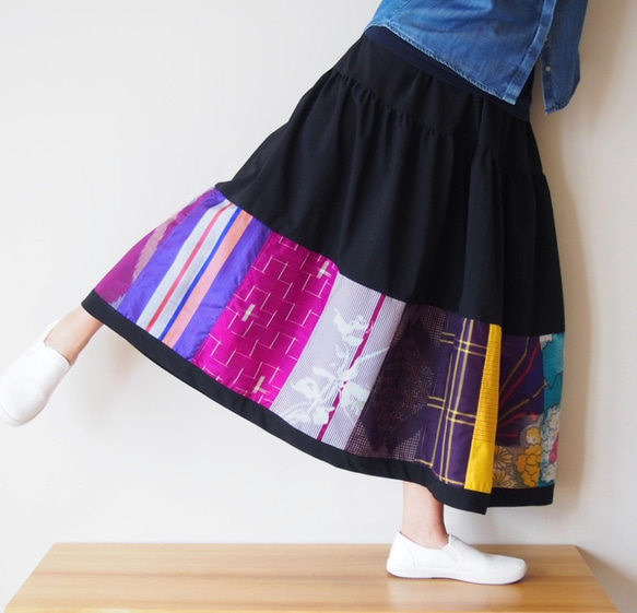 Kimono Patch-worked Skirt Long -Using Vintage Kimono Fabrics 第5張的照片