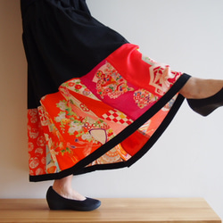 Kimono Patch-worked Skirt Long -Using Vintage Kimono Fabrics 第4張的照片