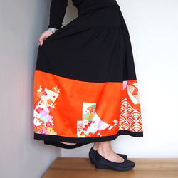 Kimono HAREGI Skirt Long -Using Vintage Kimono Fabrics 第3張的照片