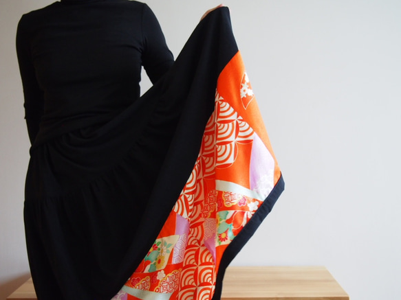 Kimono HAREGI Skirt Long -Using Vintage Kimono Fabrics 第8張的照片