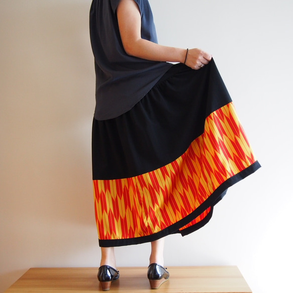 Kimono HAREGI Skirt Long -Using Vintage Kimono Fabrics 第4張的照片