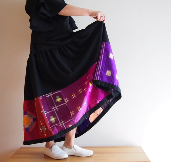 Kimono HAREGI Skirt Long -Using Vintage Kimono Fabrics 第1張的照片
