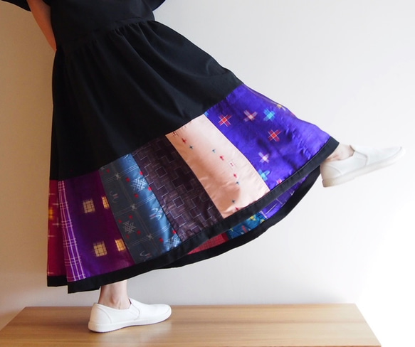 Kimono HAREGI Skirt Long -Using Vintage Kimono Fabrics 第2張的照片