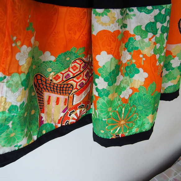 Kimono HAREGI Skirt Long -Using Vintage Kimono Fabrics 第4張的照片