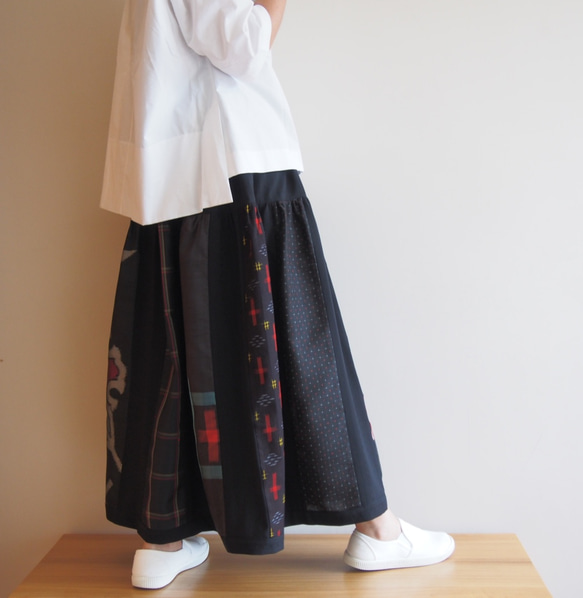 Kimono HAREGI Skirt Long -Using Vintage Kimono Fabrics 第3張的照片