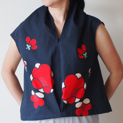 YUKATA V-neck TOP  -upcycled from unused summer KIMONO 第4張的照片