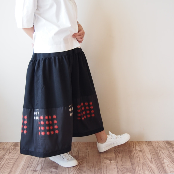 HAREGI SKIRT -ヴィンテージの銘仙の着物地を使ったフレアスカート [ロング] 1枚目の画像