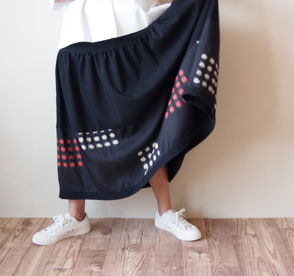 HAREGI SKIRT -ヴィンテージの銘仙の着物地を使ったフレアスカート [ロング] 6枚目の画像