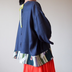 KIMONO TOP -Over sized top with up cycled vintage Kimono 第3張的照片