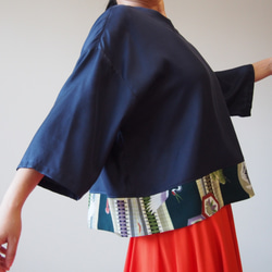 KIMONO TOP -Over sized top with up cycled vintage Kimono 第5張的照片