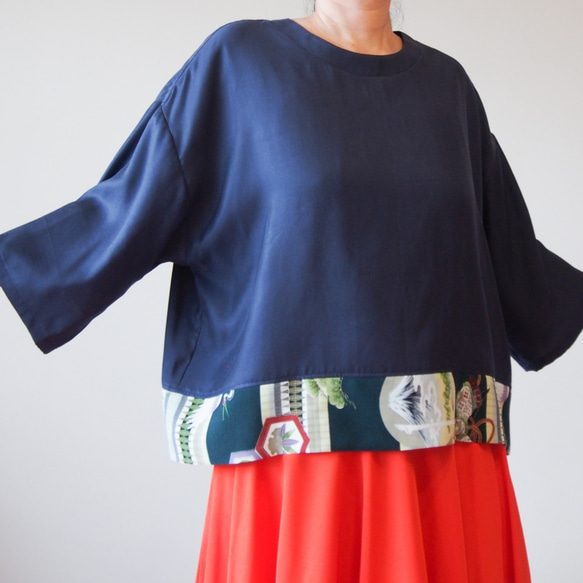 KIMONO TOP -Over sized top with up cycled vintage Kimono 第7張的照片