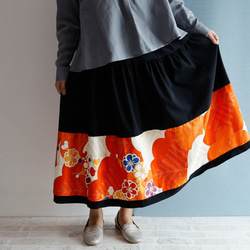 Kimono HAREGI Skirt Long -Using Vintage Kimono Fabrics 第3張的照片