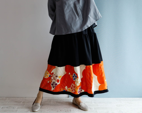 Kimono HAREGI Skirt Long -Using Vintage Kimono Fabrics 第4張的照片