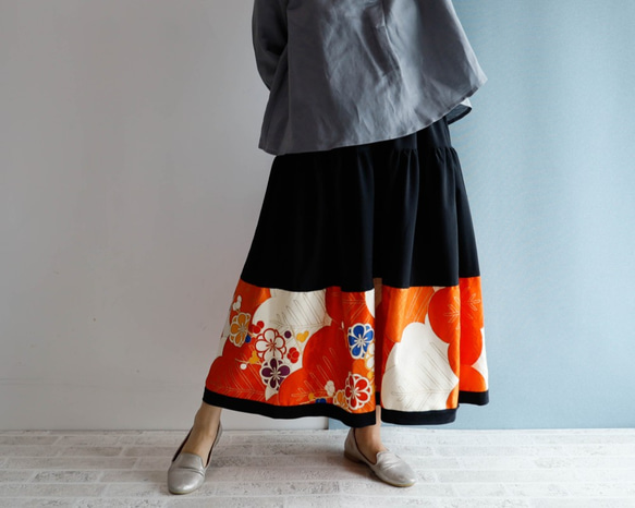 Kimono HAREGI Skirt Long -Using Vintage Kimono Fabrics 第9張的照片