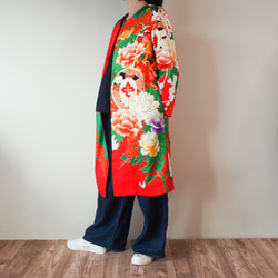 Sold KIMONO HAREGI COAT - おめでたい打掛を使ったコート 1枚目の画像