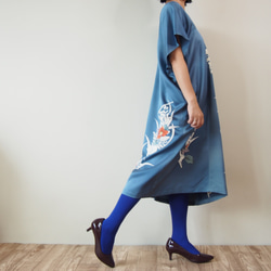 SOLD Square Dress ヴィンテージ着物の反物から作ったスクエアワンピース　ブルーグレー 6枚目の画像