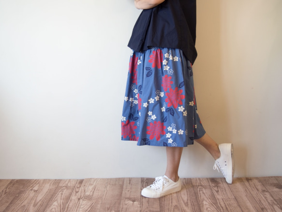 OKINAWA SKIRT MIDI  -upcycled from unused summer KIMONO 第4張的照片