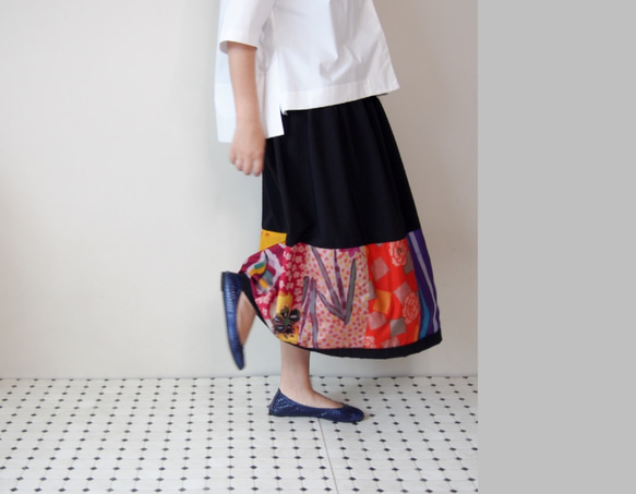 Kimono HAREGI Skirt Long -Using Vintage Kimono Fabrics 第1張的照片