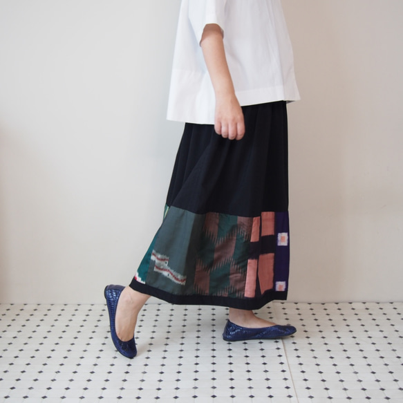 Kimono HAREGI Skirt Long -Using Vintage Kimono Fabrics 第7張的照片