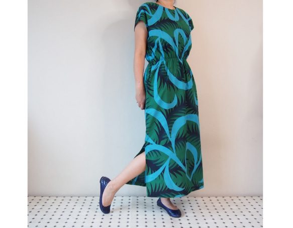 AODAI DRESS -MAXI dress using YUKATA(Summer KIMONO) fabric 第2張的照片