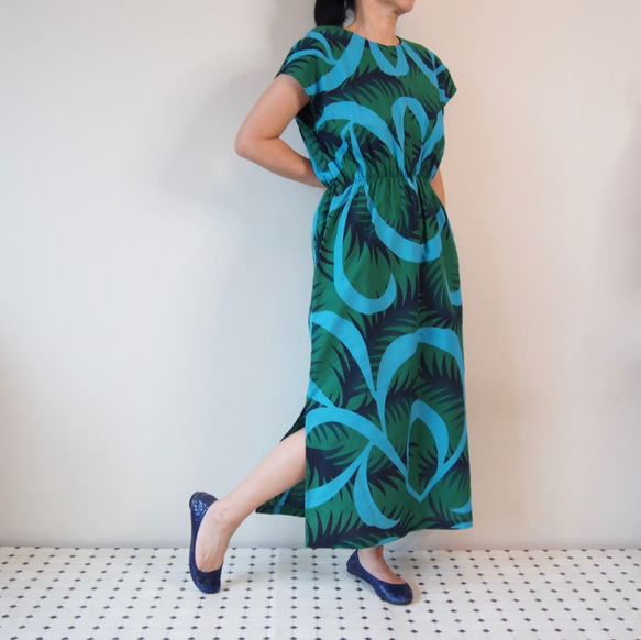 AODAI DRESS -MAXI dress using YUKATA(Summer KIMONO) fabric 第7張的照片