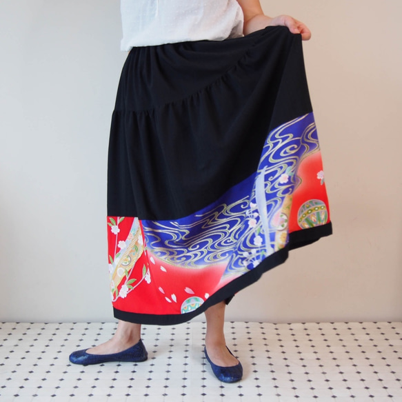 Kimono HAREGI Skirt Long -Using Vintage Kimono Fabrics 第7張的照片