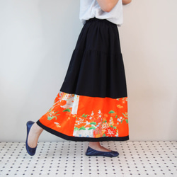 Kimono HAREGI Skirt Long -Using Vintage Kimono Fabrics 第3張的照片
