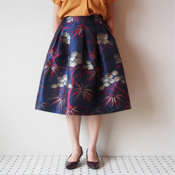 KABUKI Skirt -with KIMONO inspired woven fabric 第1張的照片