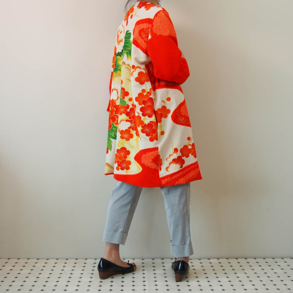 SOLD KIMONO HAREGI COAT -留袖を使ったコート １点物です！ 9枚目の画像