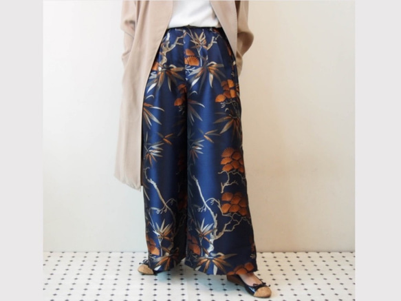 KABUKI TROUSERS -with KIMONO inspired woven fabric 第1張的照片