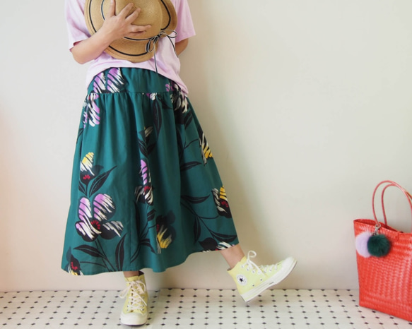 OKINAWA SKIRT   -グリーンの浴衣地でつくったスカート ラスト1枚！浴衣リメイク 9枚目の画像