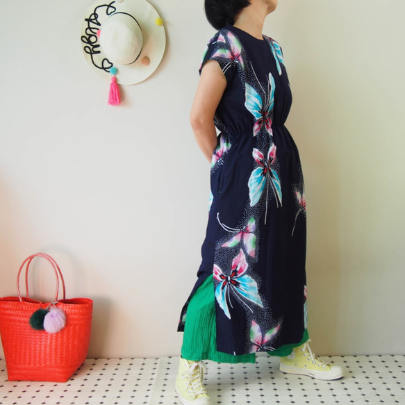 AODAI DRESS-使用浴衣的最後一件衣服！有配套的口罩和髮帶！浴衣翻拍 第5張的照片