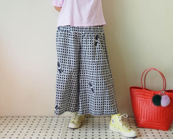 沖繩GAUCHO-使用浴衣布料搭配東洋浴衣重製角色的高腰褲 第1張的照片