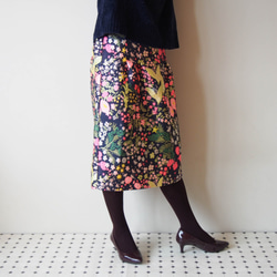 有現貨！ “ Resale x8” Capricious Collection-瘋狂的編織半身裙，半緊身，設計略有不同 第5張的照片