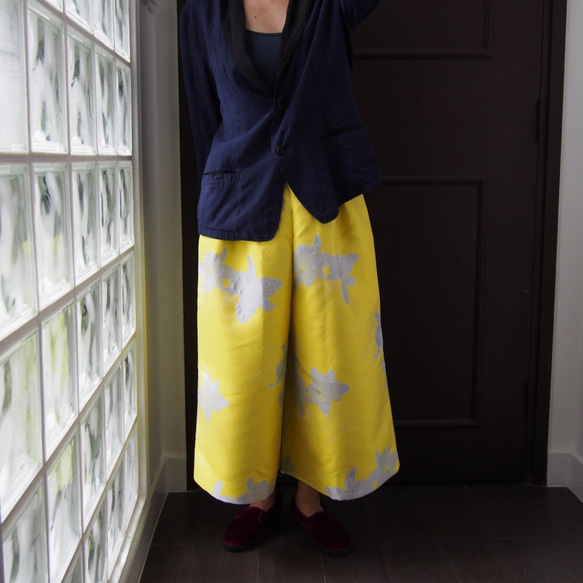 CRAZY YELOOW PRINT trousers 第8張的照片