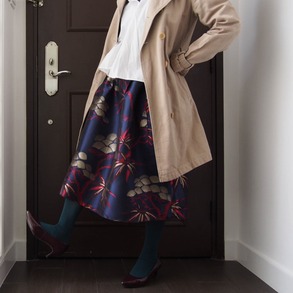 KABUKI Skirt -with KIMONO inspired woven fabric 第8張的照片